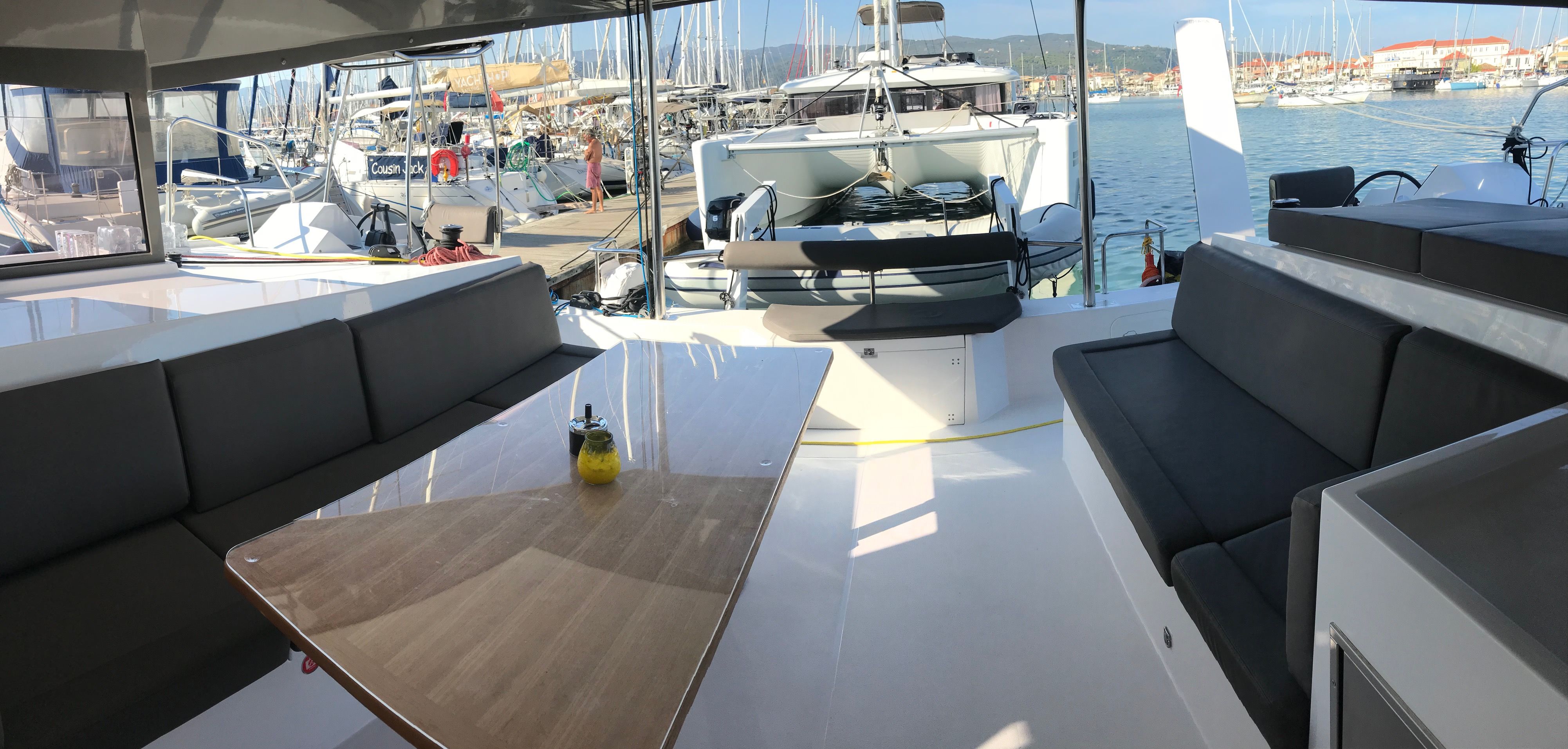 Lagoon 39 | Lost Cat