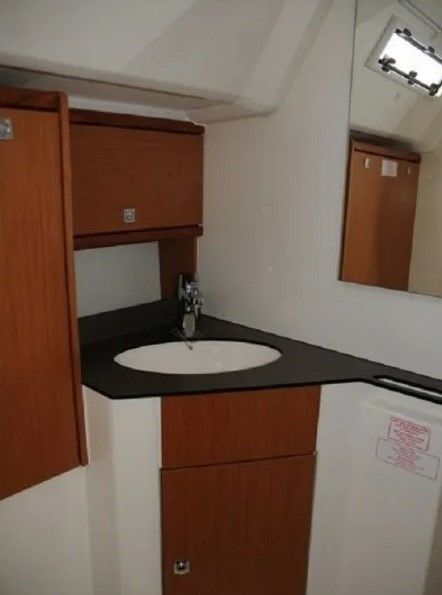 Bavaria Cruiser 56 | Baby Blue 2