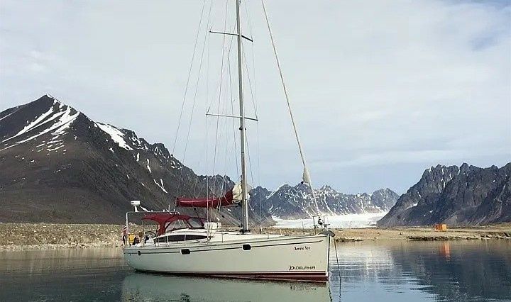 Delphia 47 | Arctic Ice