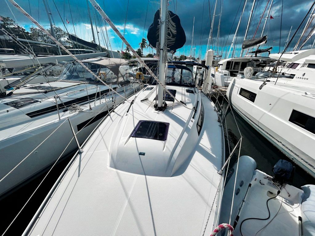 Bavaria Cruiser 37 | Jitterbug