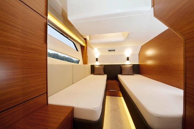 Bavaria S45 | Varola