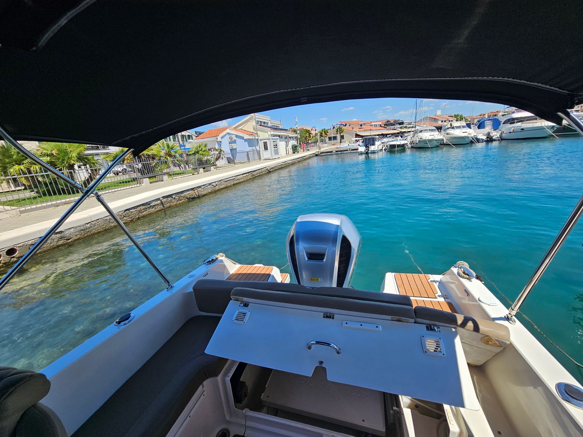 Atlantic Marine 730 | Sun Cruiser