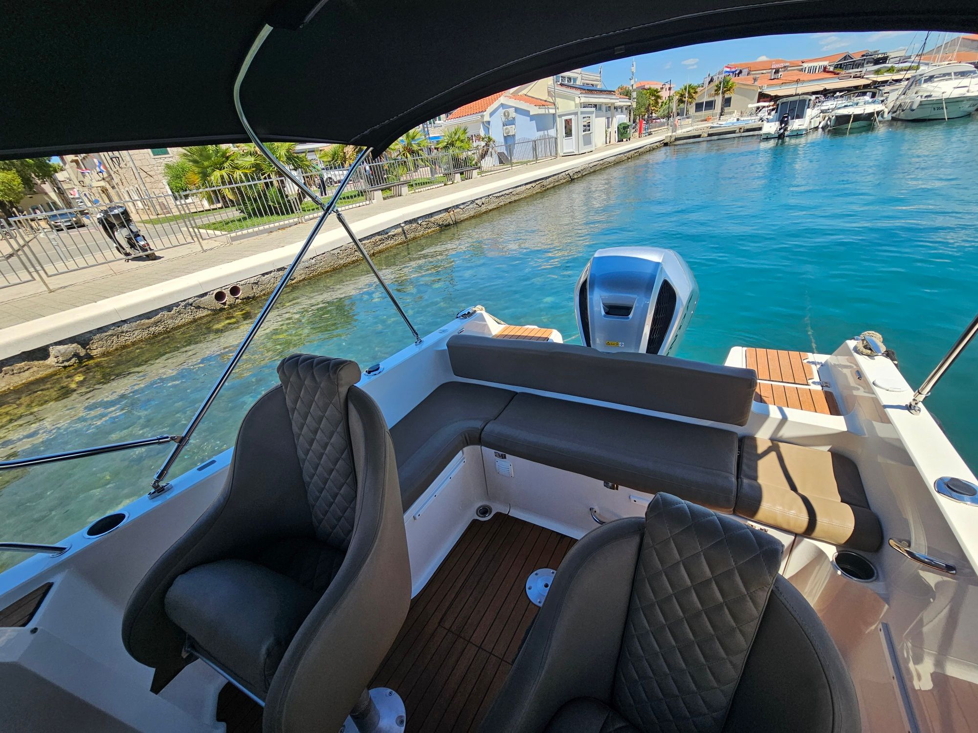 Atlantic Marine 730 | Sun Cruiser