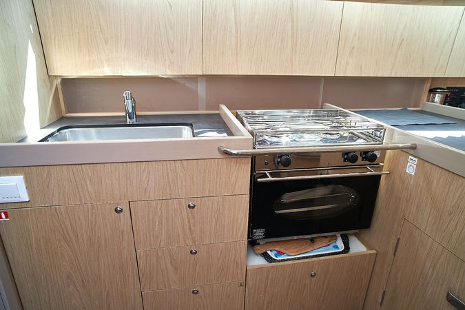 Beneteau Oceanis 41.1 | White Beauty