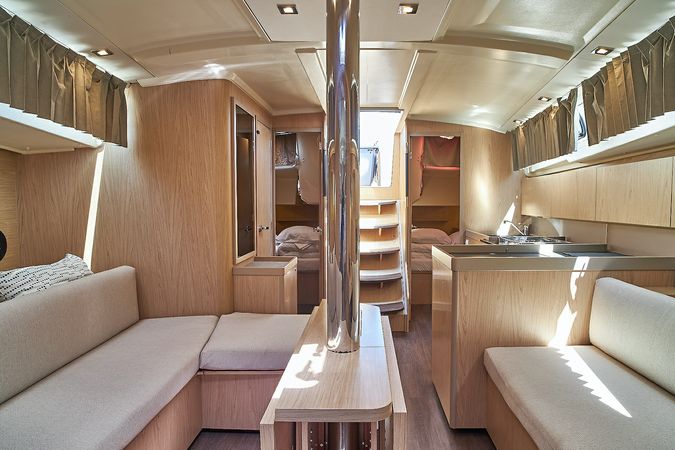 Beneteau Oceanis 41.1 | White Beauty