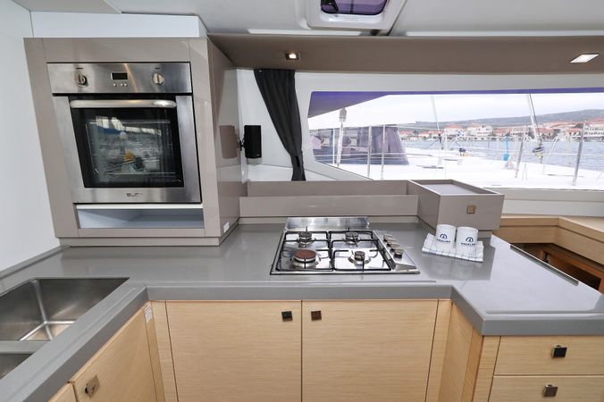Fountaine Pajot Saona 47 | Martin 5