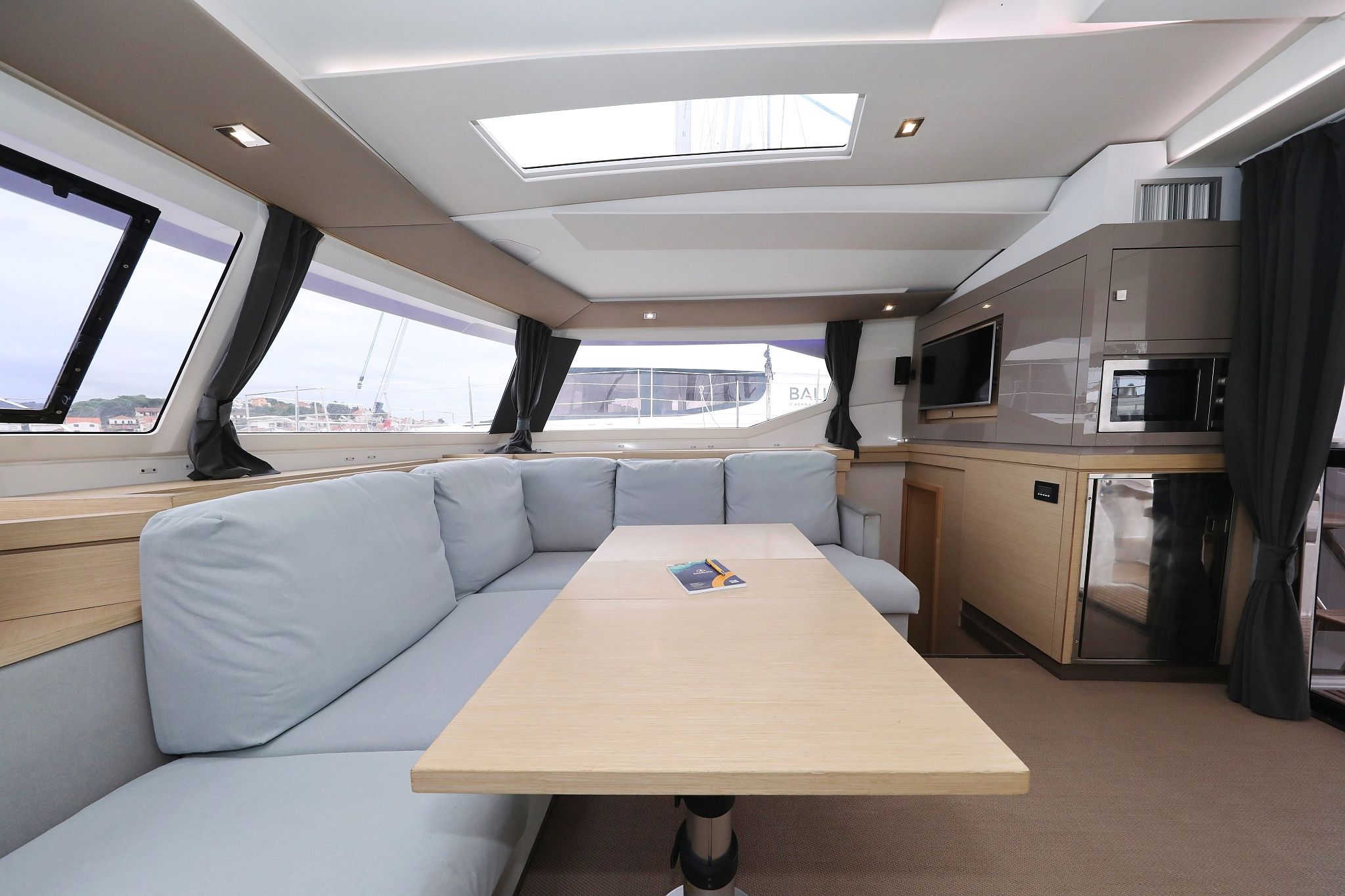 Fountaine Pajot Saona 47 | Martin 5