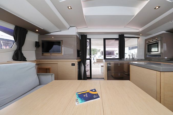 Fountaine Pajot Saona 47 | Martin 5