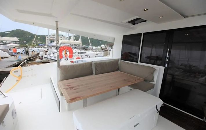 Fountaine Pajot Lucia 40 | La Merkat