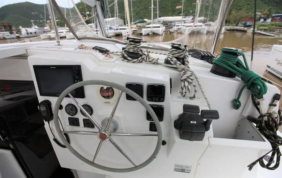 Fountaine Pajot Lucia 40 | La Merkat