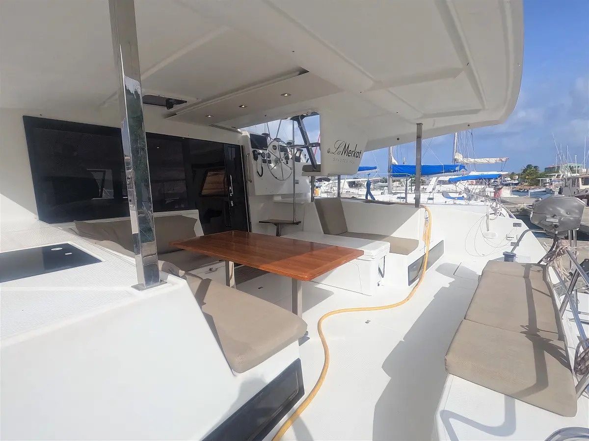 Fountaine Pajot Lucia 40 | La Merkat