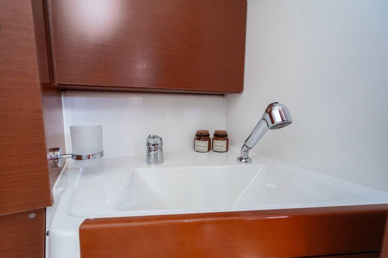 Beneteau Oceanis 38 | Hydra