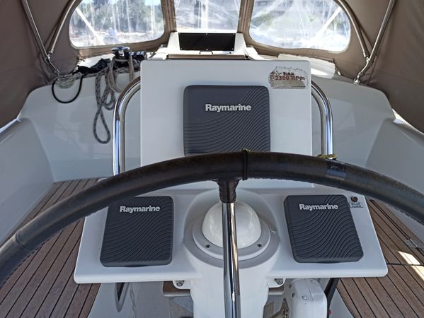 Jeanneau Sun Odyssey 319 | Spider Kiss