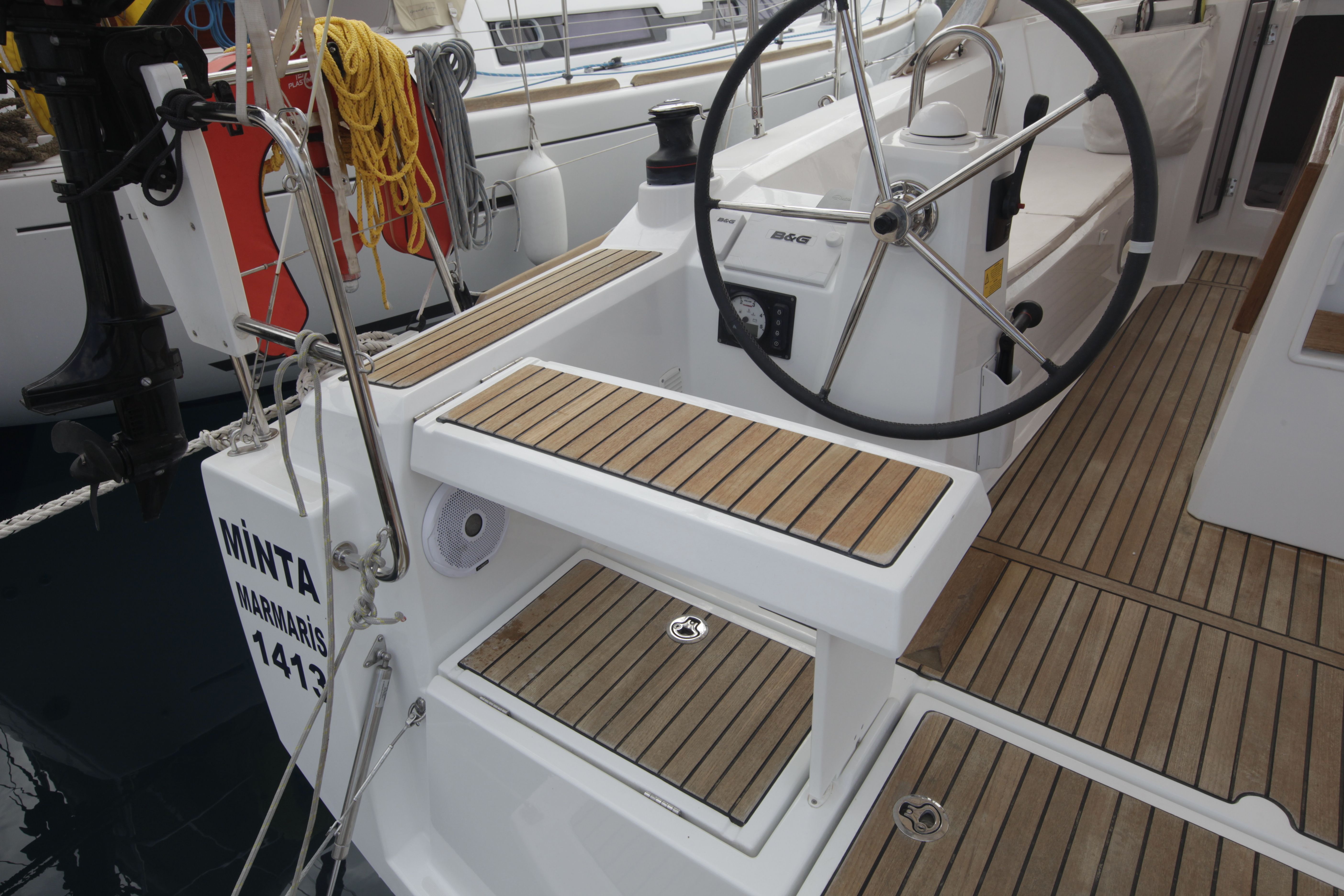 Beneteau Oceanis 35 | Minta