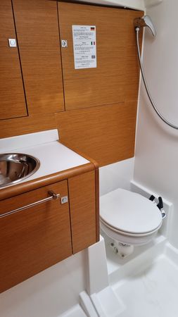 Jeanneau Sun Odyssey 449 | Blue Moon