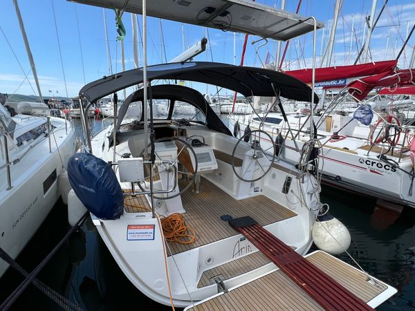 Bavaria Cruiser 34 | Aria