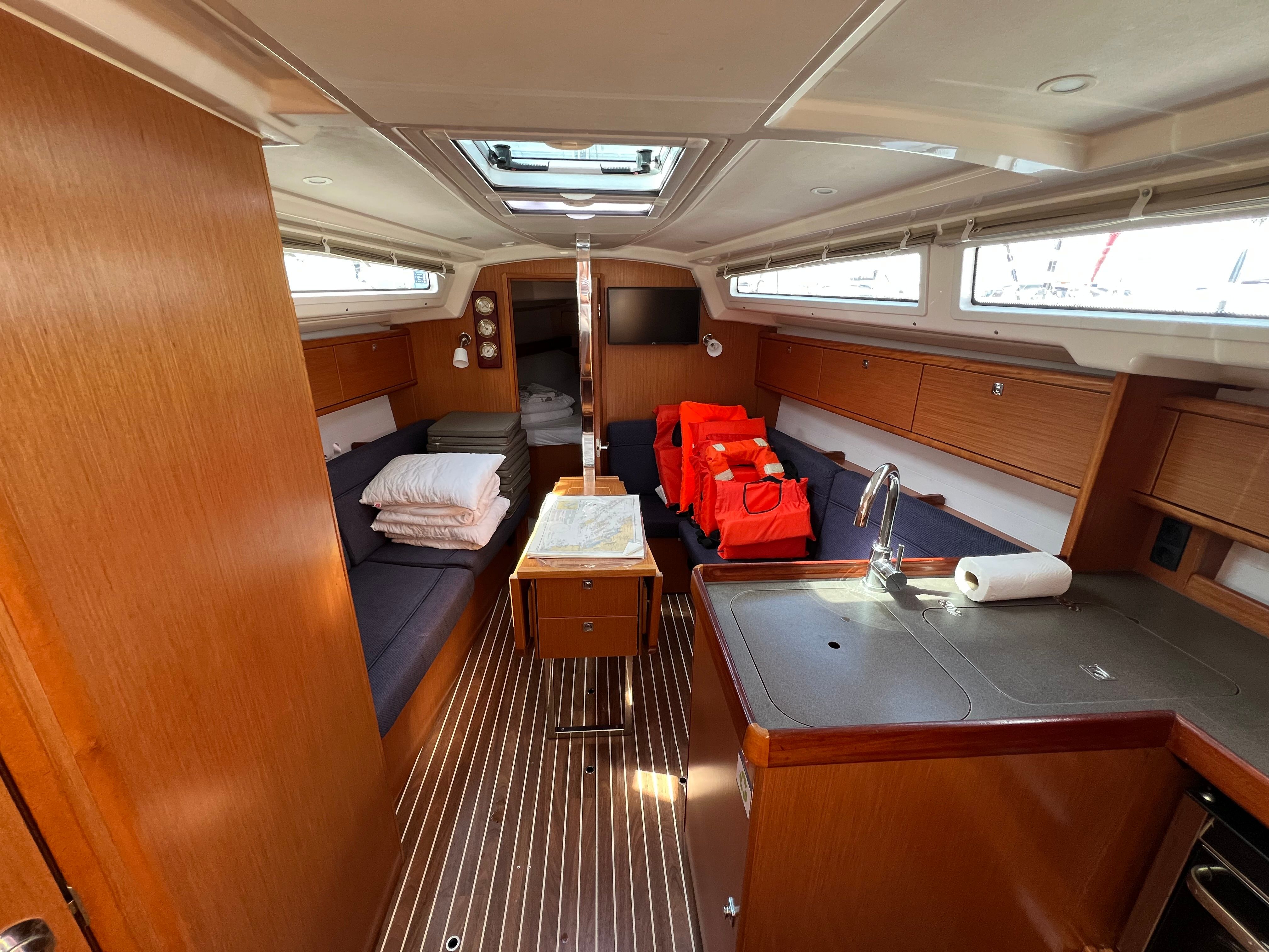 Bavaria Cruiser 34 | Aria
