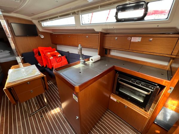 Bavaria Cruiser 34 | Aria