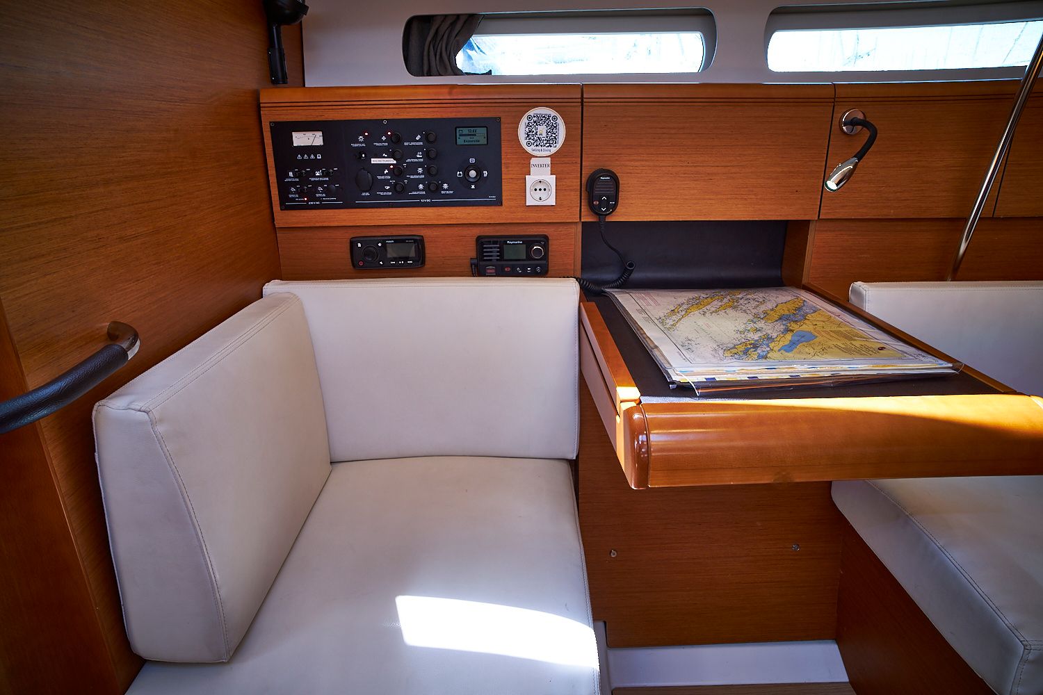 Jeanneau Sun Odyssey 449 | Nina