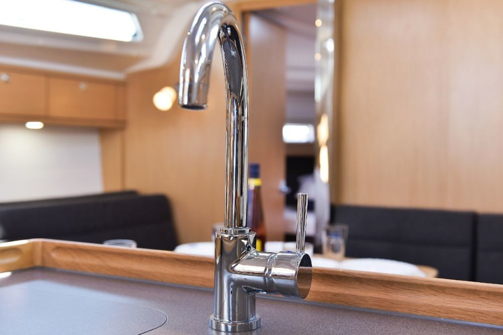 Bavaria Cruiser 37 | White Pearl