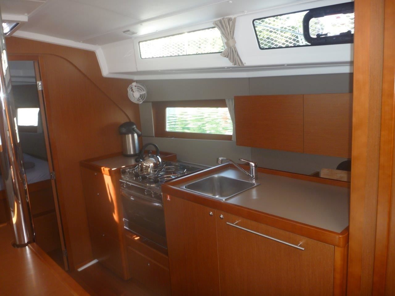 Beneteau Oceanis 38 | Aphrodite