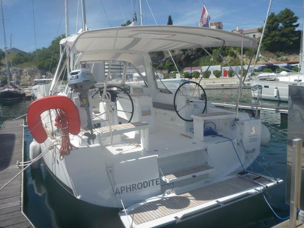 Beneteau Oceanis 38 | Aphrodite