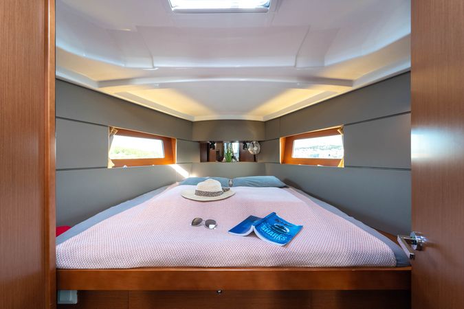 Beneteau Oceanis 38 | Aphrodite
