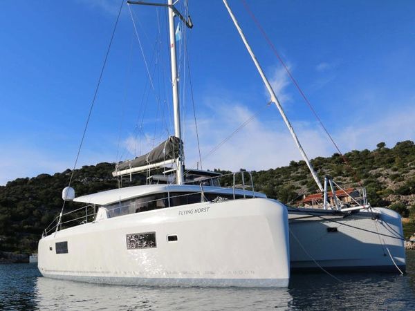 Lagoon 42 | Flying Horst