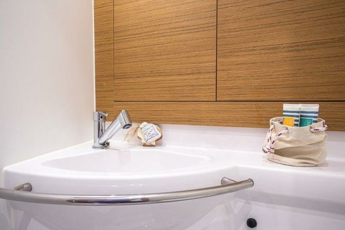 Elan 40 Impression | Google