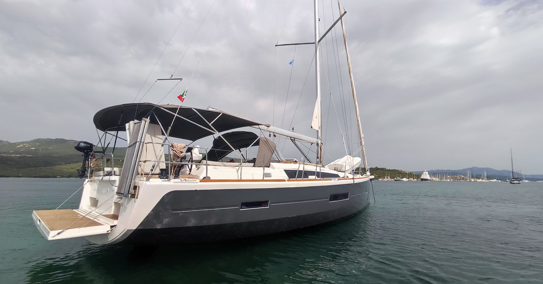 Dufour 520 GL | Greenleaf