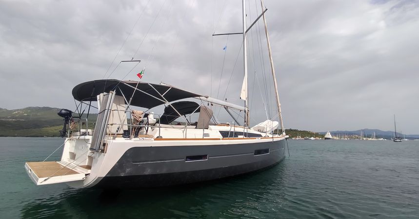 Dufour 520 GL | Greenleaf