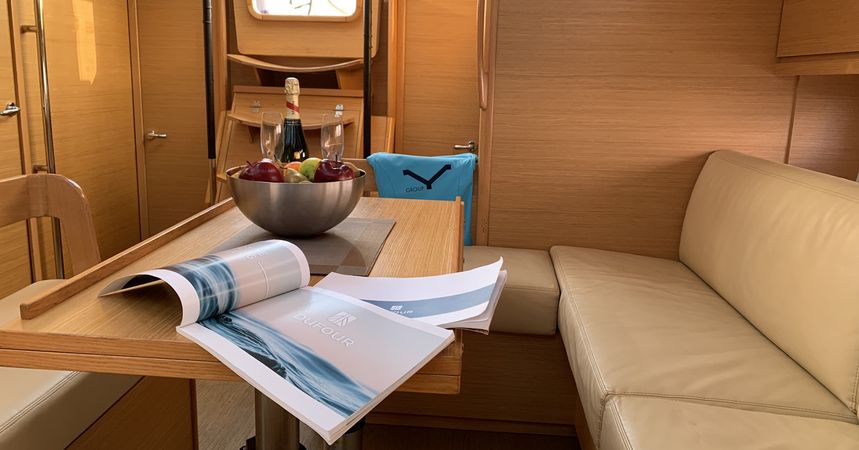 Dufour 520 GL | Greenleaf