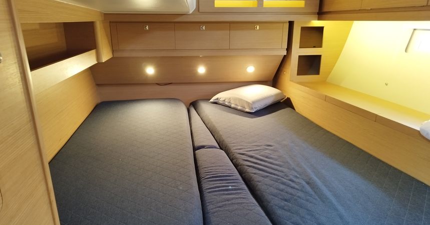 Dufour 520 GL | Greenleaf