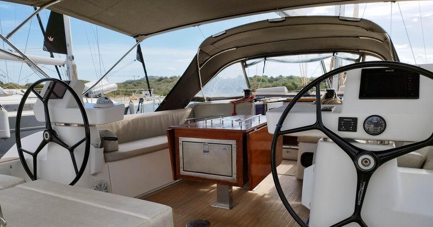 Dufour 520 GL | Greenleaf