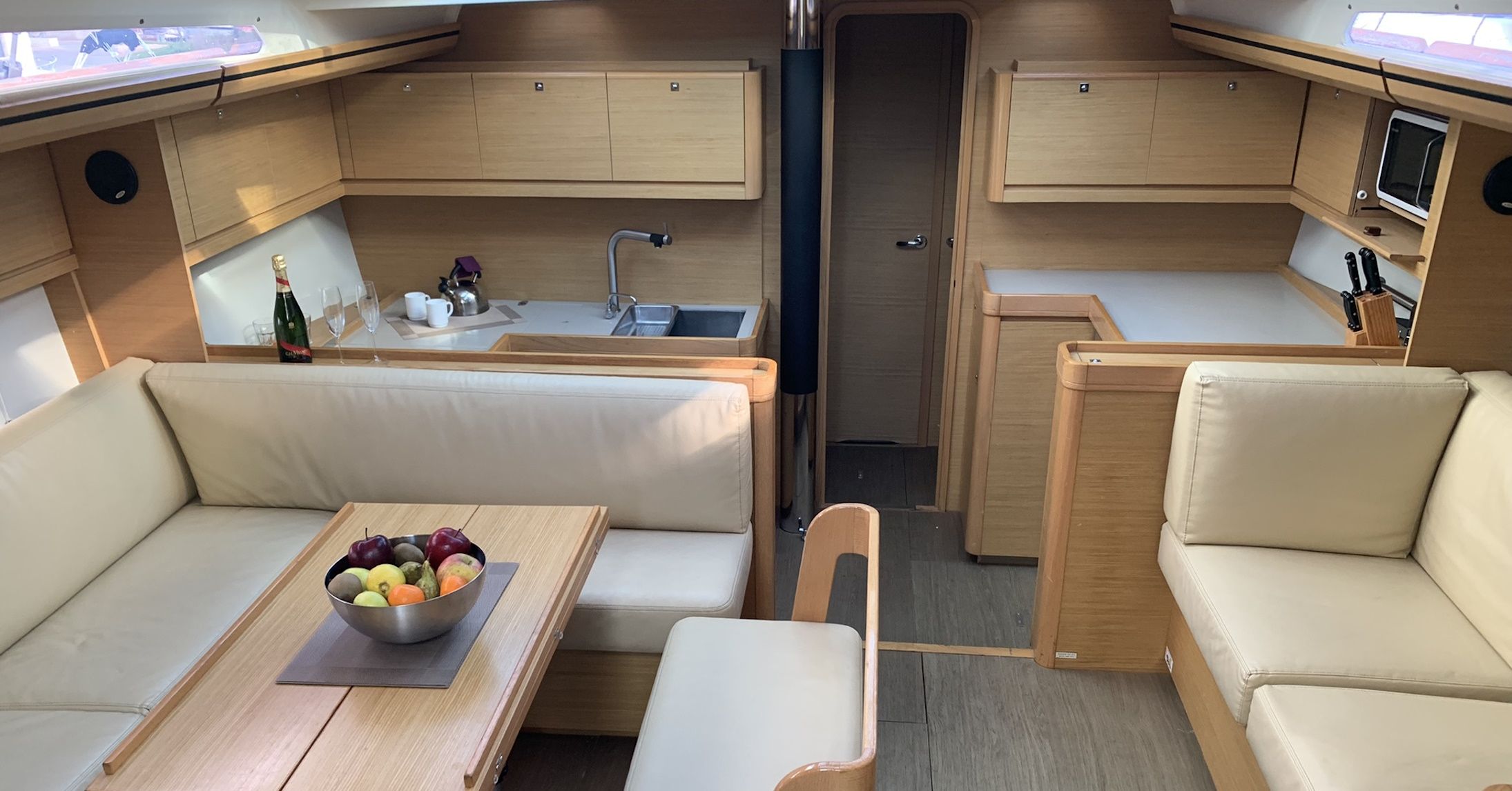 Dufour 520 GL | Greenleaf