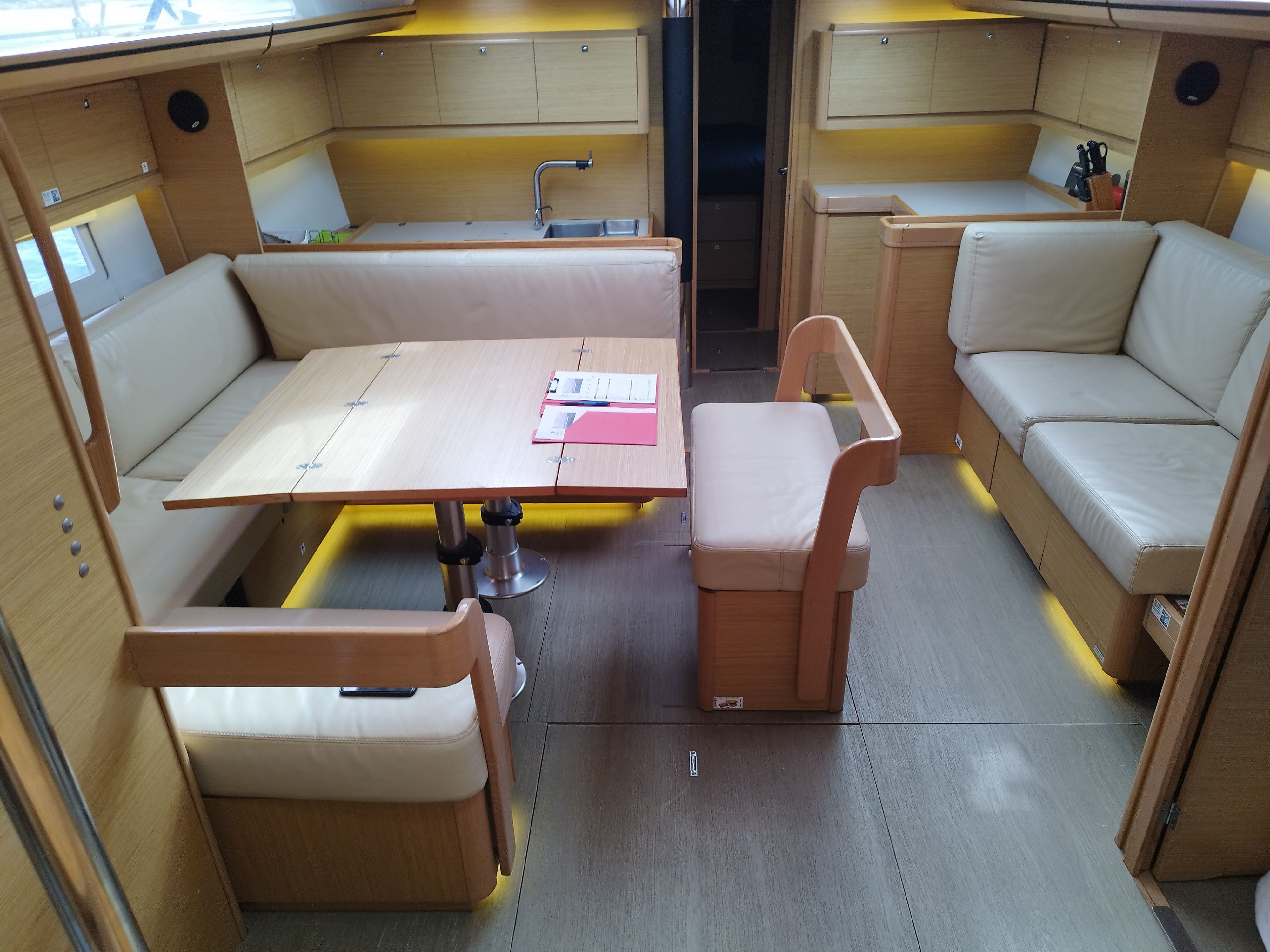 Dufour 520 GL | Greenleaf