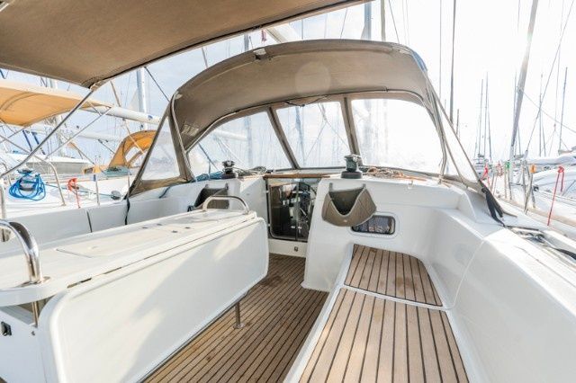 Jeanneau Sun Odyssey 519 | Perro Blanco