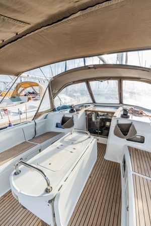 Jeanneau Sun Odyssey 519 | Perro Blanco