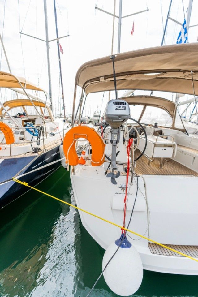 Jeanneau Sun Odyssey 519 | Perro Blanco