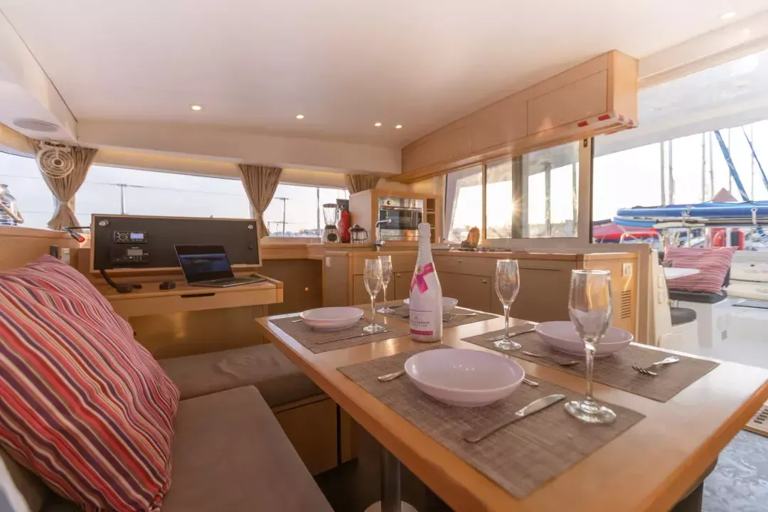 Lagoon 400 S2 | Cinco