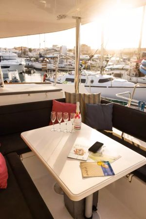 Lagoon 400 S2 | Cinco