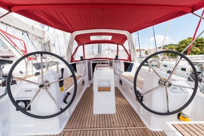 Beneteau Oceanis 35 | Bela