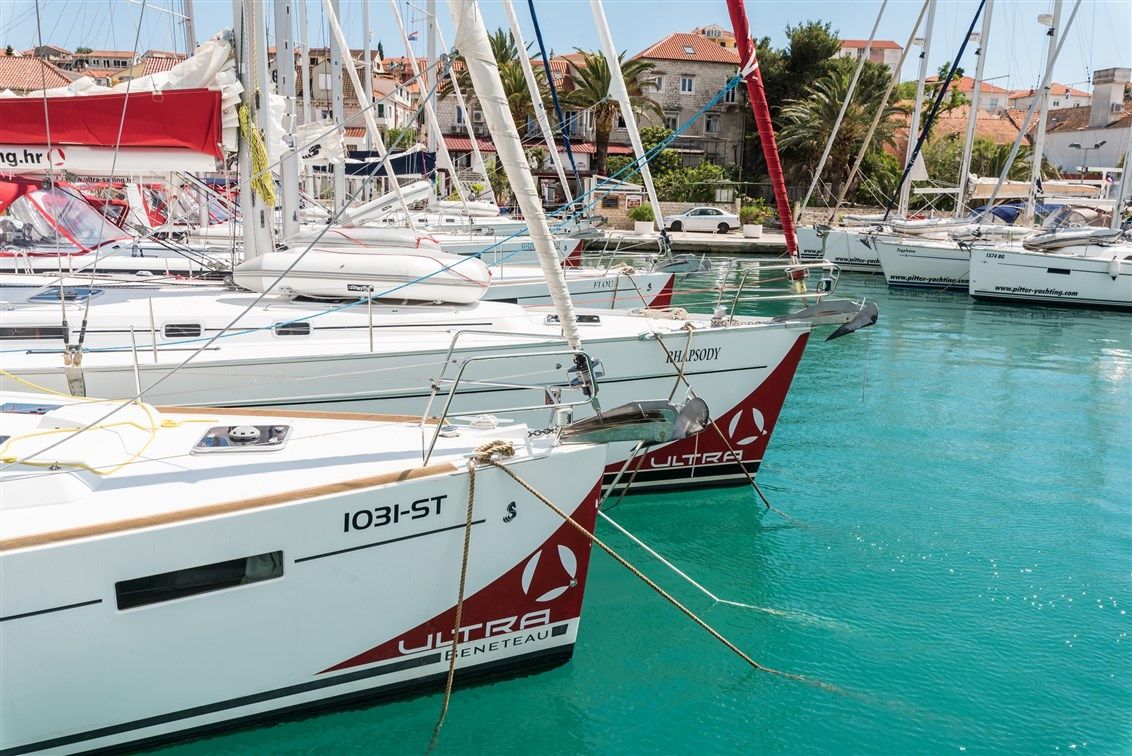 Beneteau Oceanis 45 | Mobula One