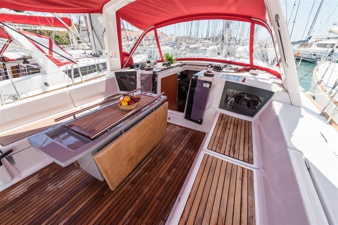 Beneteau Oceanis 45 | Mobula One