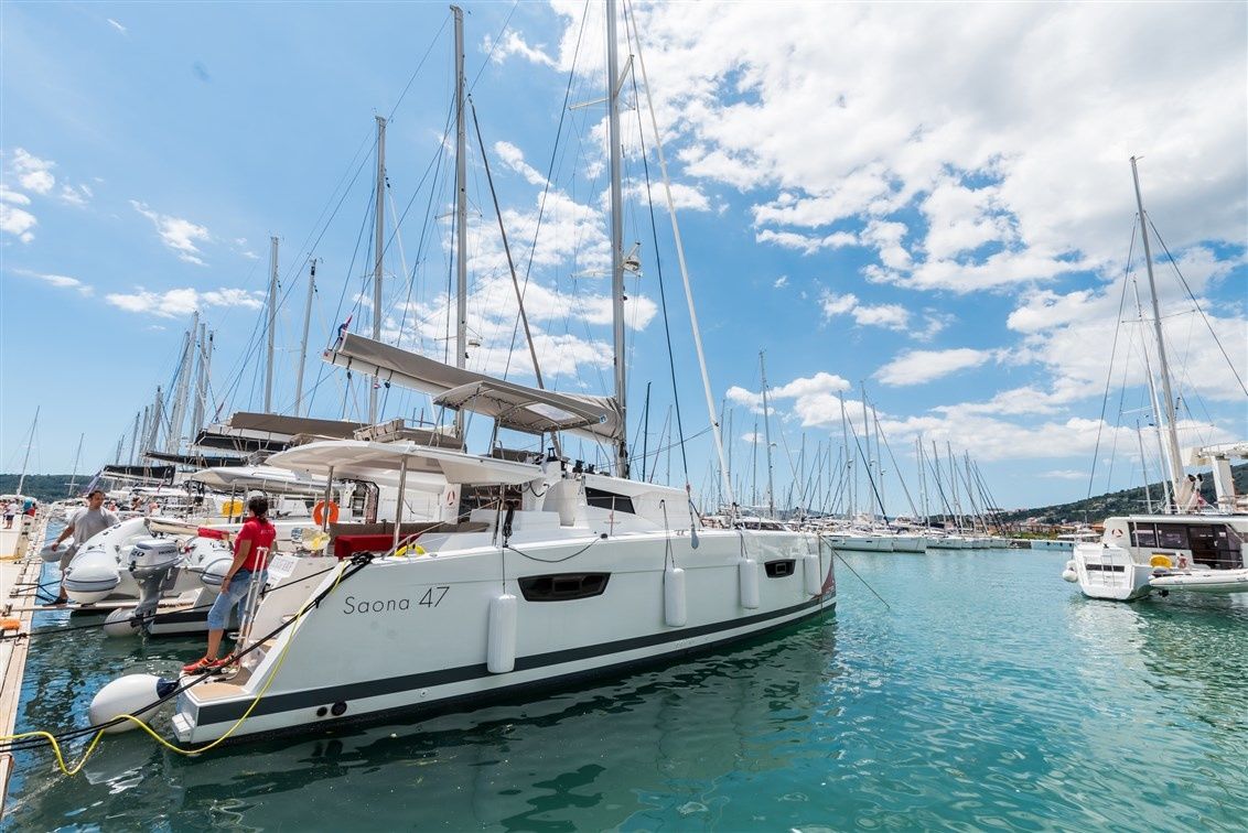 Fountaine Pajot Saona 47 | Sunny Wave