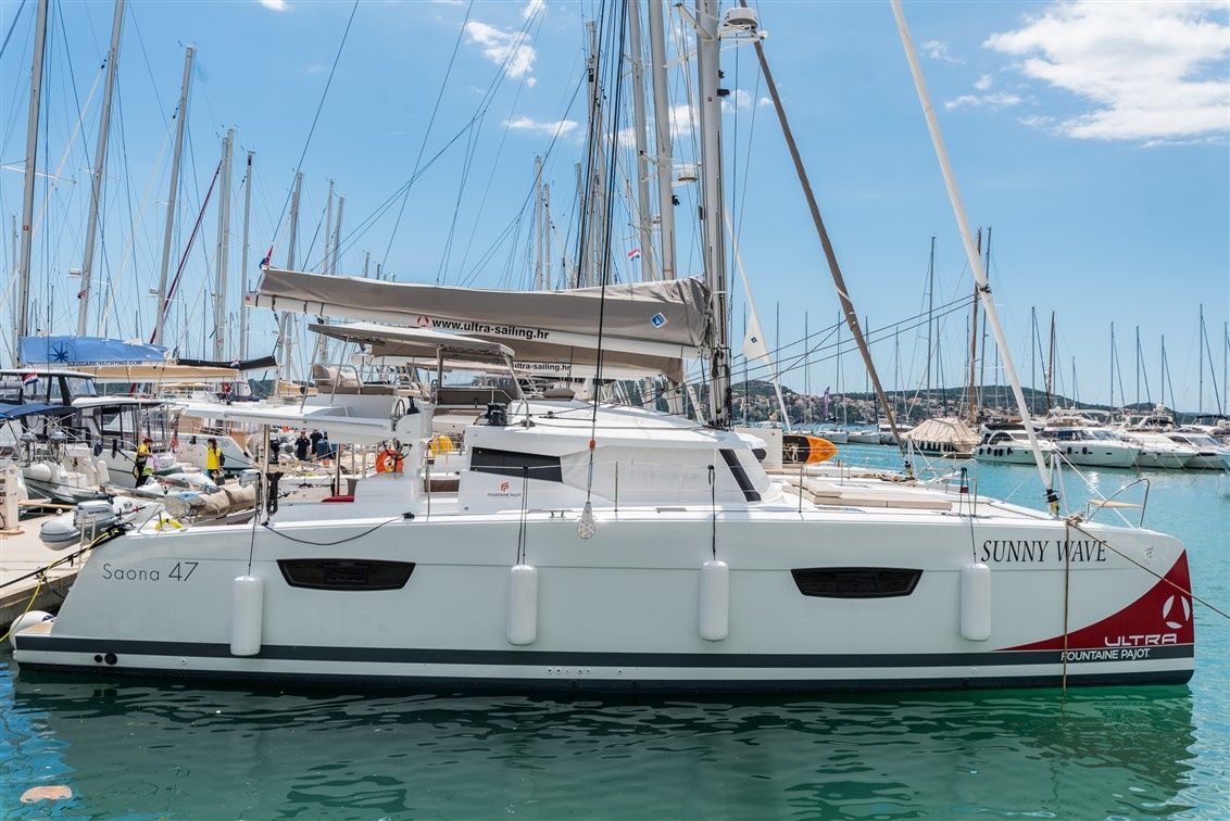 Fountaine Pajot Saona 47 | Sunny Wave