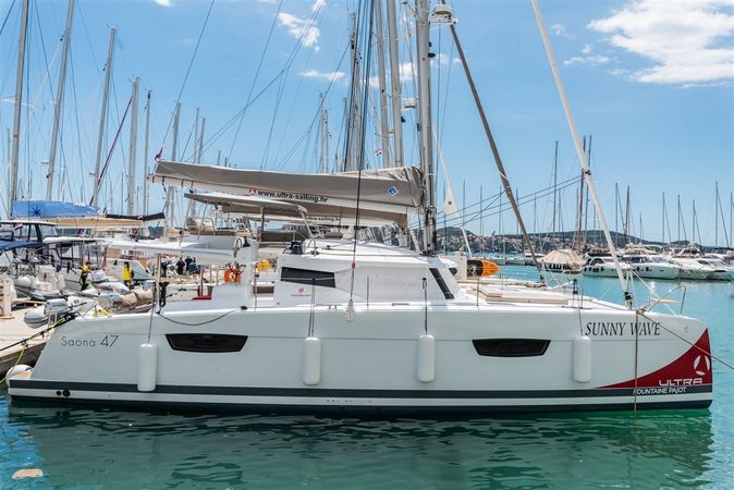 Fountaine Pajot Saona 47 | Sunny Wave