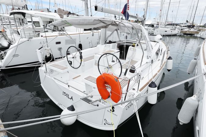 Beneteau Oceanis 35.1 | Idila