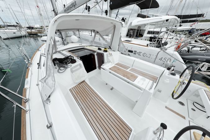 Beneteau Oceanis 35.1 | Idila