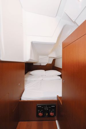Beneteau Oceanis 35.1 | Idila
